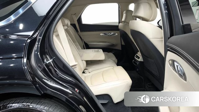 Genesis GV70 2023 Черный из Кореи, фото 2