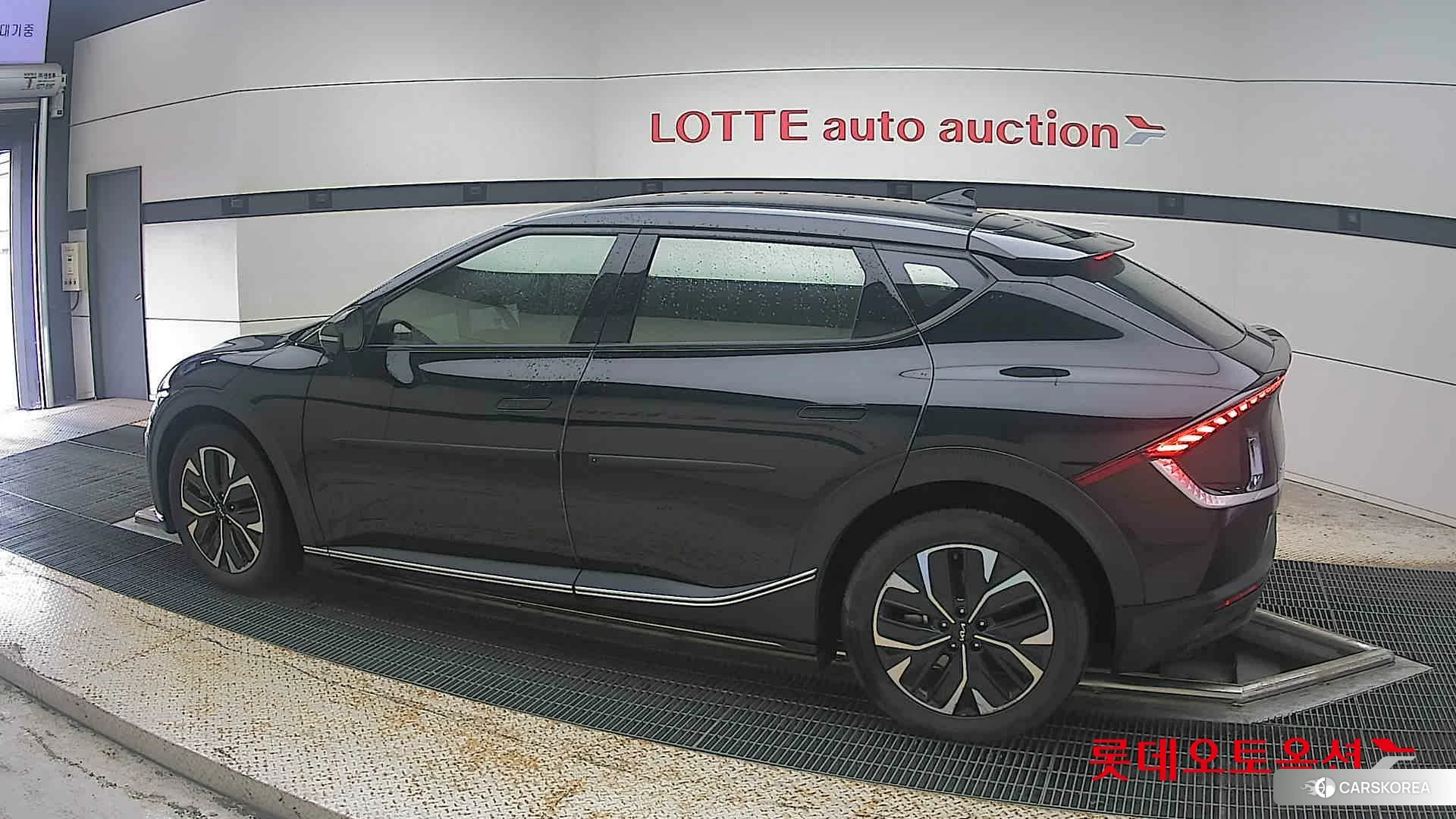 Kia EV6 2022 Aurora Black Pearl из Кореи, фото 2
