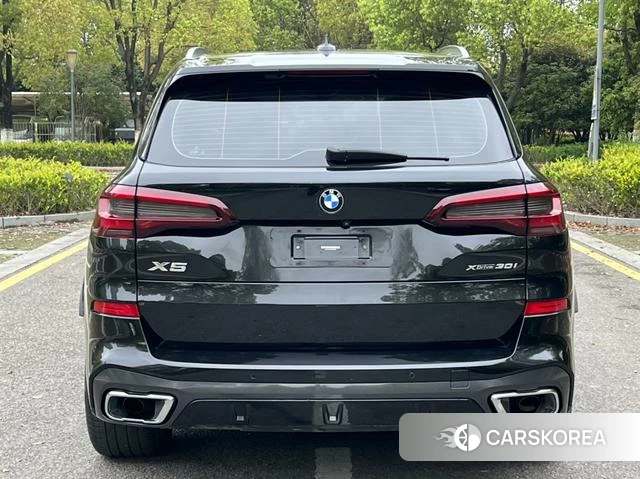 BMW X5 2021 Черный из Китая, фото 2