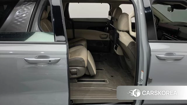 Kia The New Carnival 4th Generation 2024 Серый из Кореи, фото 2