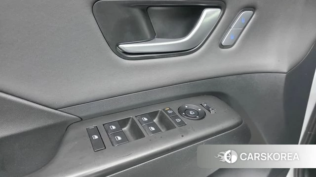 Hyundai Kona (SX2) 2023 Белый из Кореи, фото 2