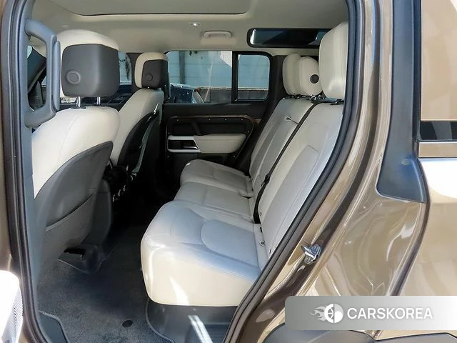 Land Rover Defender (L663) 2022 Коричневый из Кореи, фото 2