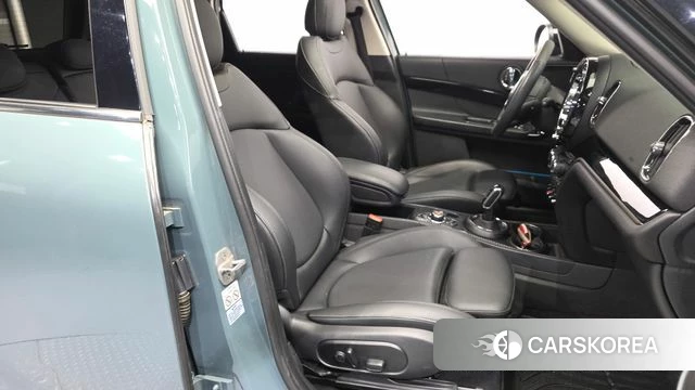 Mini Cooper D Countryman 2020 Цвет галактики из Кореи, фото 2