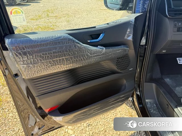Hyundai The New Staria 2026 Черный из Кореи, фото 2