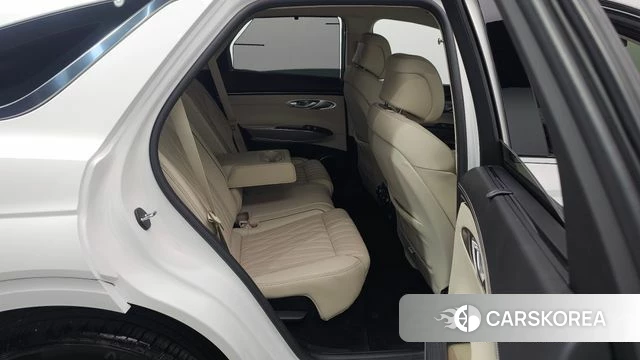 Genesis GV70 2024 Белый из Кореи, фото 2