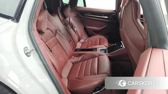 Porsche Panamera (976) 2025 Серебристо-серый из Кореи, фото 2