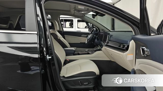 Kia Sportage 5th Generation Hybrid 2022 Черный из Кореи, фото 2