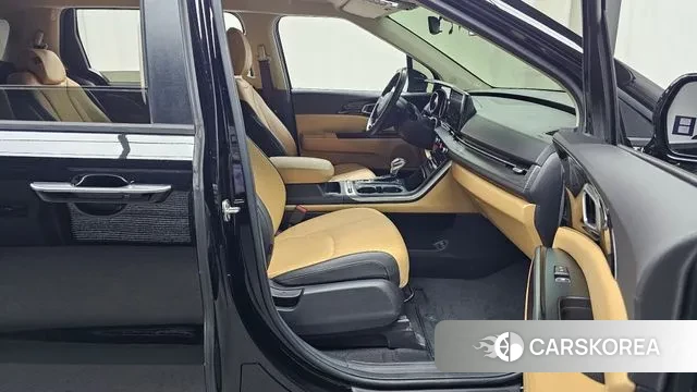 Kia Carnival 4th generation 2023 Черный из Кореи, фото 2