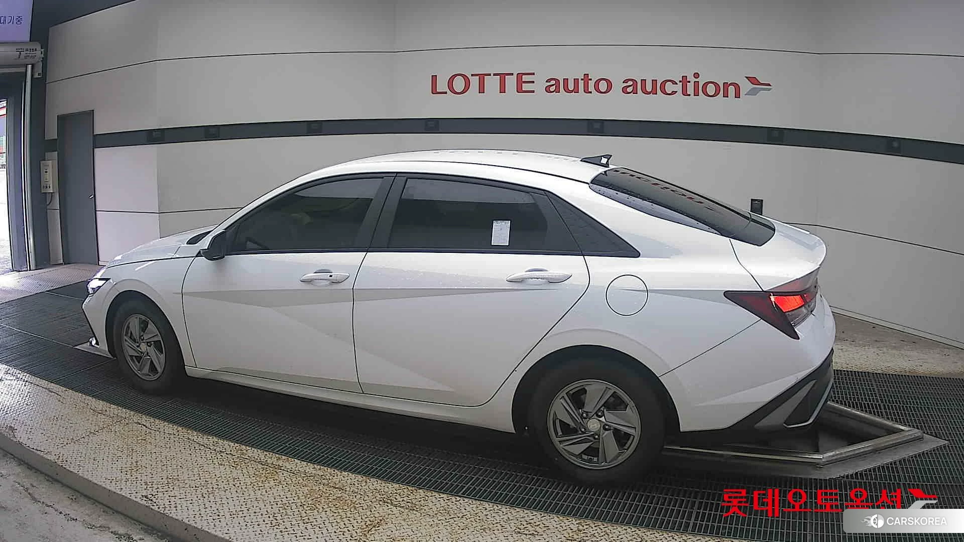 Hyundai Avante 2024 Atlas White из Кореи, фото 2