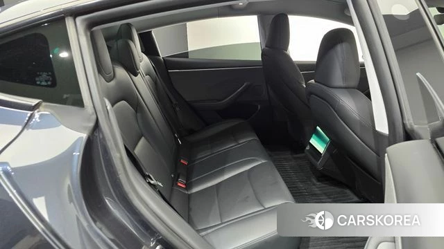 Tesla Model 3 2024 Серый из Кореи, фото 2