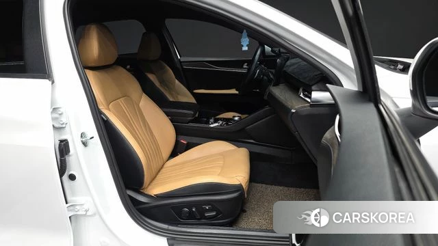Kia K5 3rd generation 2021 Белый из Кореи, фото 2