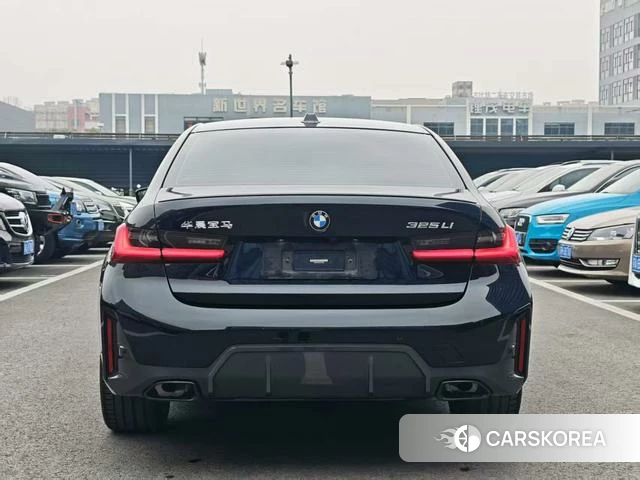 BMW 3 series 2023 Черный из Китая, фото 2