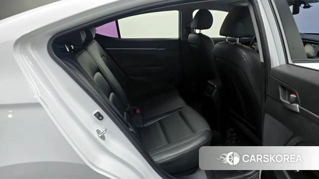 Hyundai Avante AD 2018 Белый из Кореи, фото 2