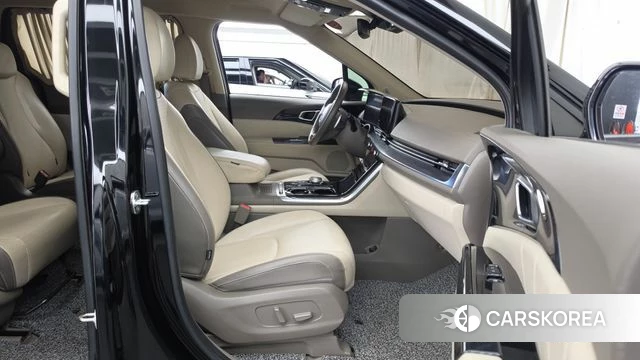 Kia Carnival 4th generation 2021 Черный из Кореи, фото 2