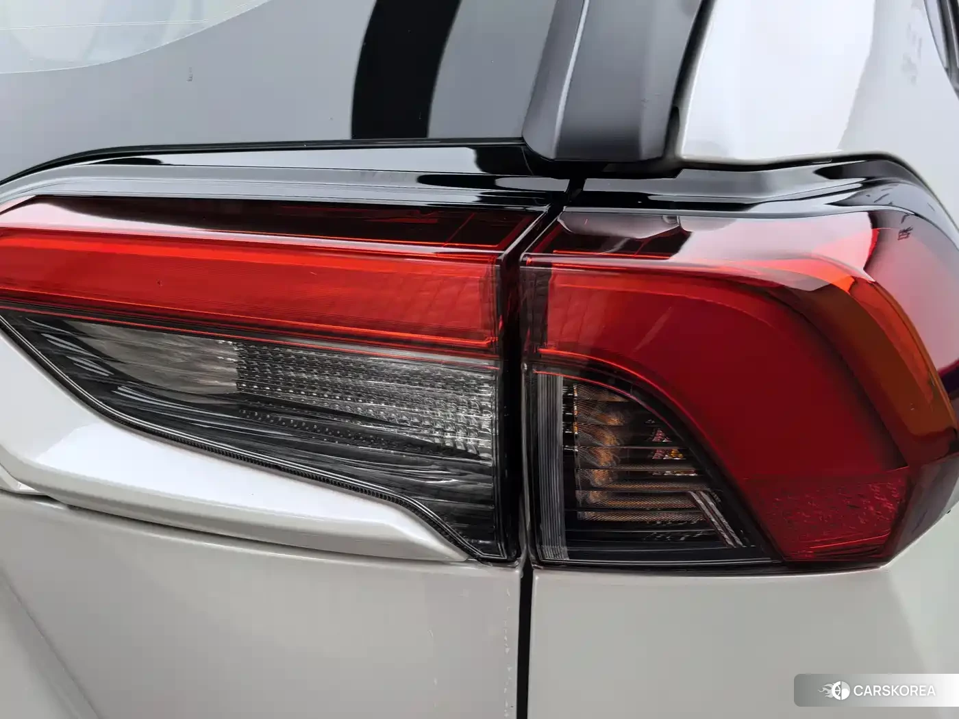 Toyota RAV4 2025 Белый из Китая, фото 2