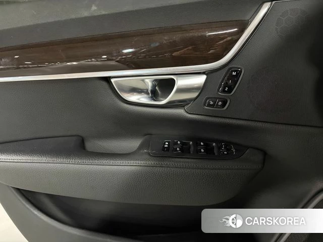 Volvo S90 2019 Черный из Кореи, фото 2