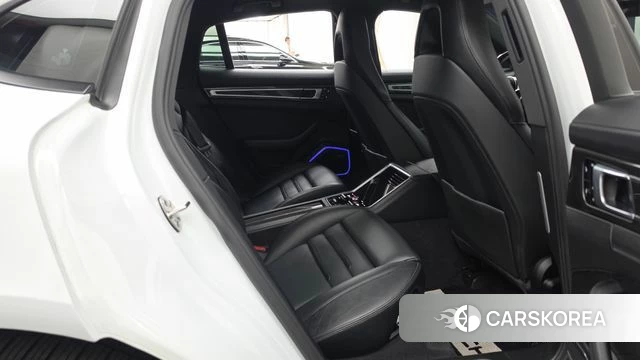 Porsche Panamera (971) 2018 Белый из Кореи, фото 2