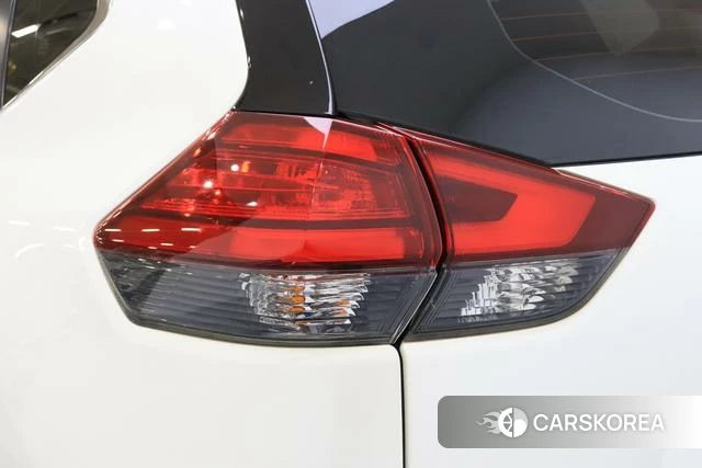 Nissan X-Trail 2022 Белый из Китая, фото 2