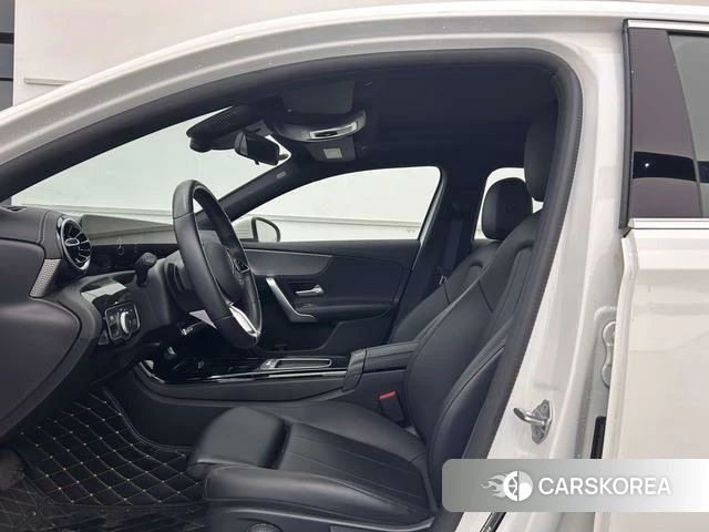 Mercedes-Benz A-Class 2023 Белый из Китая, фото 2