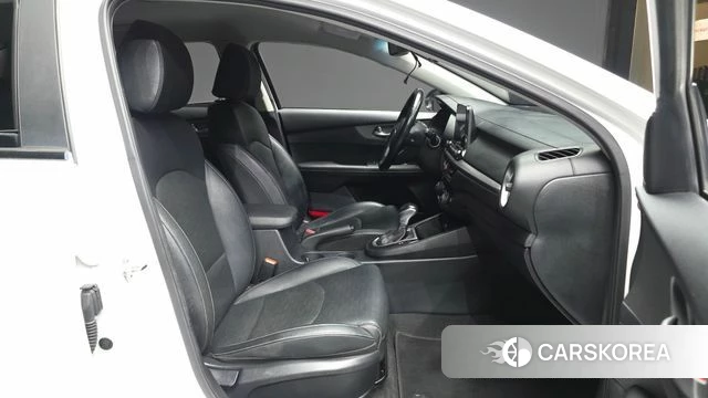Kia Come New K3 2018 Белый из Кореи, фото 2