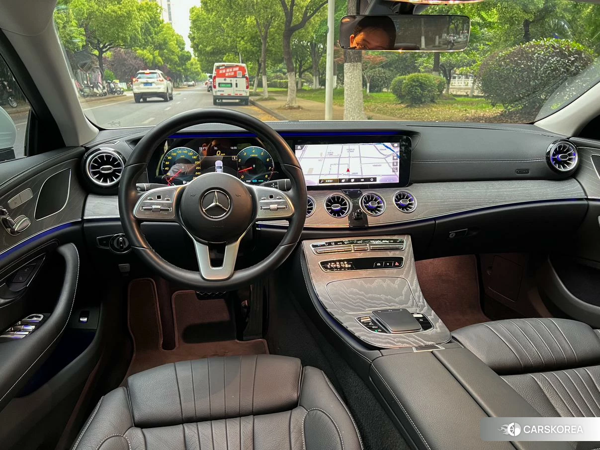 Mercedes-Benz CLS 2020 Белый из Китая, фото 2