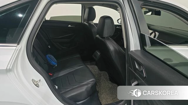 Volkswagen 7th Generation of Jetta 2021 Белый из Кореи, фото 2