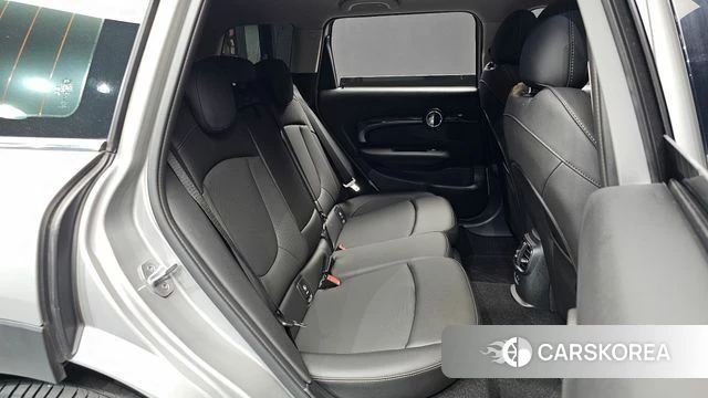 Mini Cooper Clubman 2023 Серебристо-серый из Кореи, фото 2