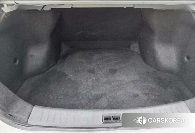 Nissan Sylphy 2024 Белый из Китая, фото 2