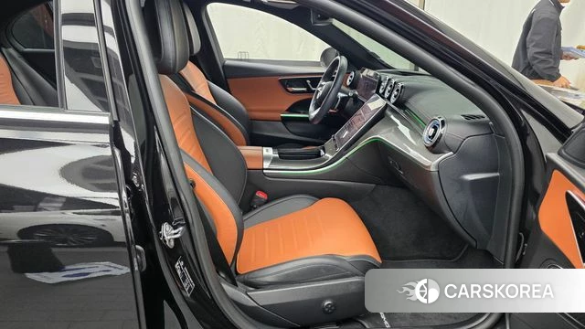 Mercedes-Benz C-Class W206 2023 Черный из Кореи, фото 2