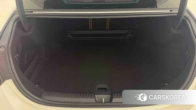 Mercedes-Benz E-Class W214 2026 Белый из Кореи, фото 2