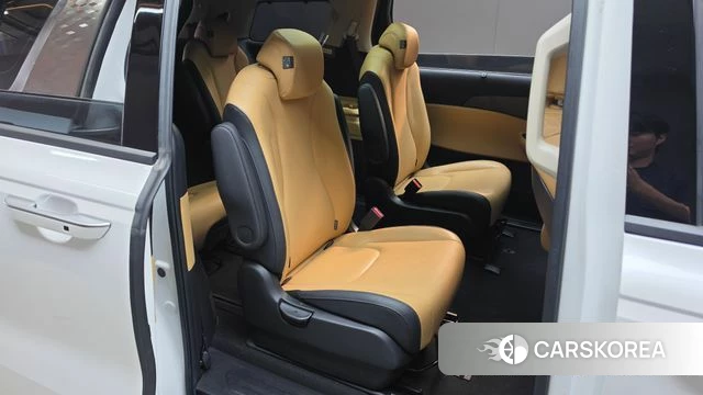Kia Carnival 4th generation 2023 Белый из Кореи, фото 2