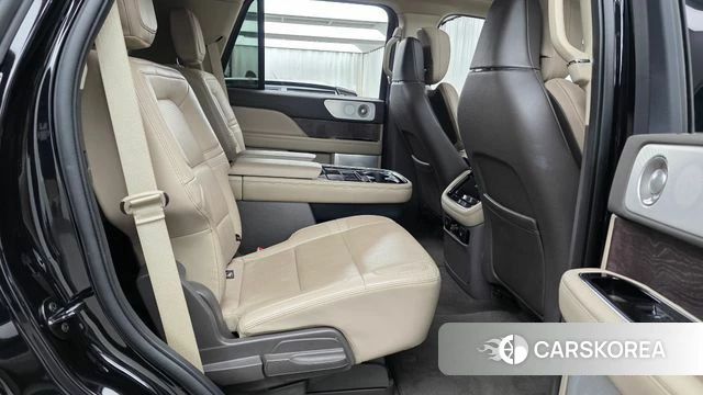Lincoln Navigator 4th generation 2022 Черный из Кореи, фото 2