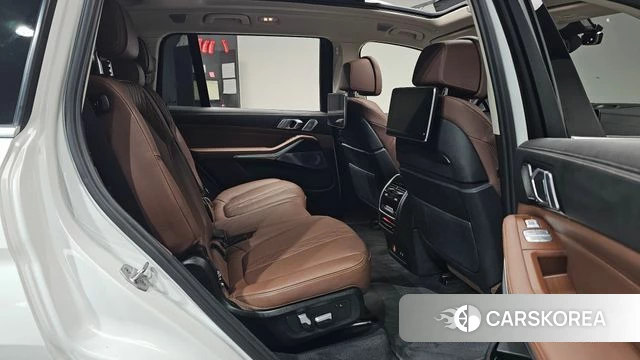 BMW X7 (G07) 2022 Белый из Кореи, фото 2