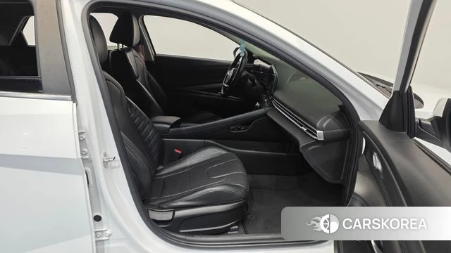 Hyundai Avante (CN7) 2021 Белый из Кореи, фото 2
