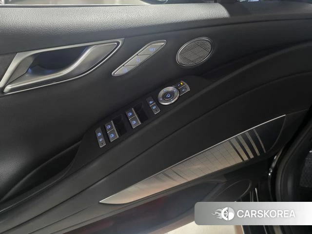 Genesis Electrified G80 (RG3) 2023 Черный из Кореи, фото 2