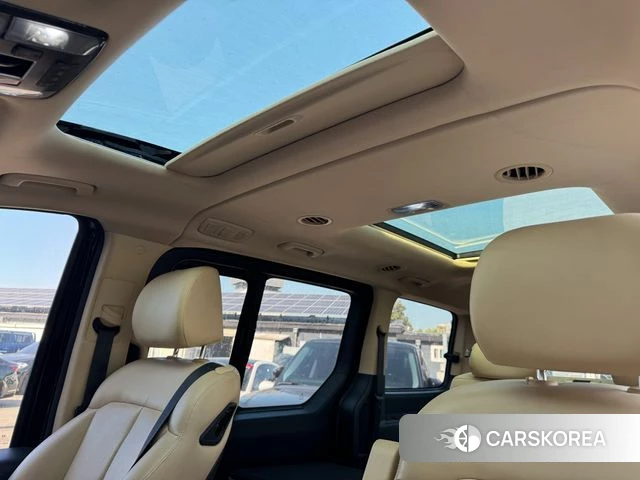 Hyundai Staria 2021 Черный из Кореи, фото 2
