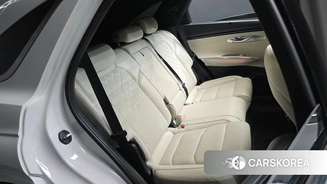 Genesis Electrified GV70 2022 Белый из Кореи, фото 2