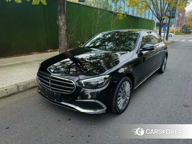 Mercedes-Benz E-Class 2023 Черный из Китая, фото 2