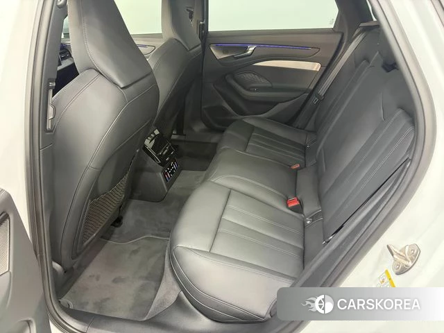 Audi A6 (C9) 2026 Белый из Кореи, фото 2