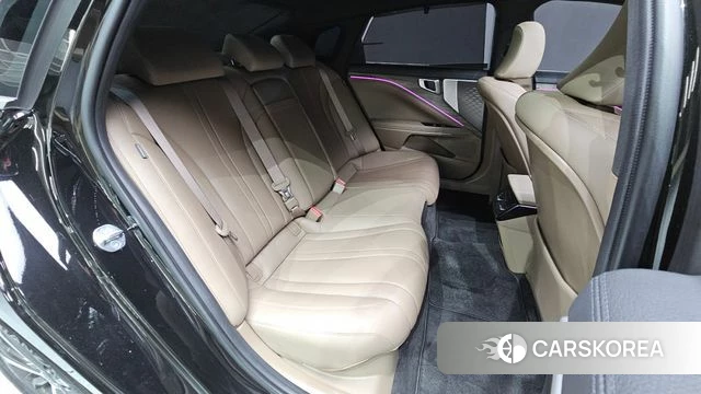Kia K8 Hybrid 2024 Черный из Кореи, фото 2