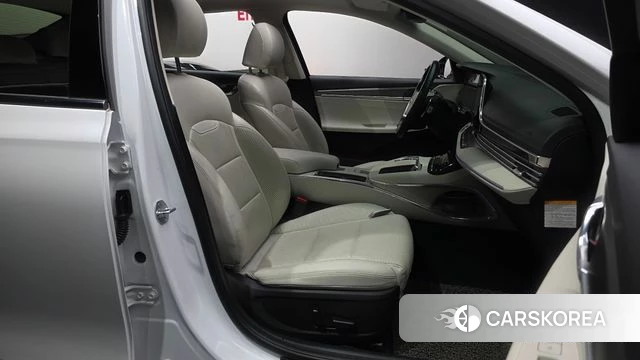 Hyundai The New Grandeur IG Hybrid 2021 Белый из Кореи, фото 2