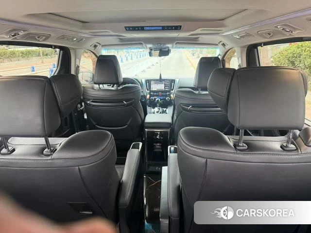 Toyota Vellfire 2023 Черный из Китая, фото 2