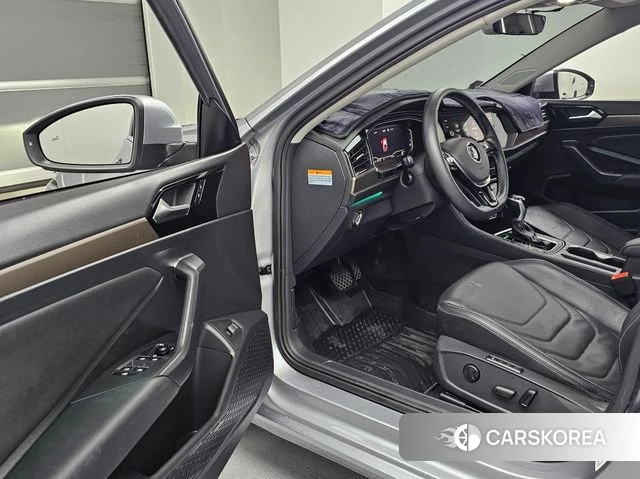 Volkswagen 7th Generation of Jetta 2021 Серебристо-серый из Кореи, фото 2