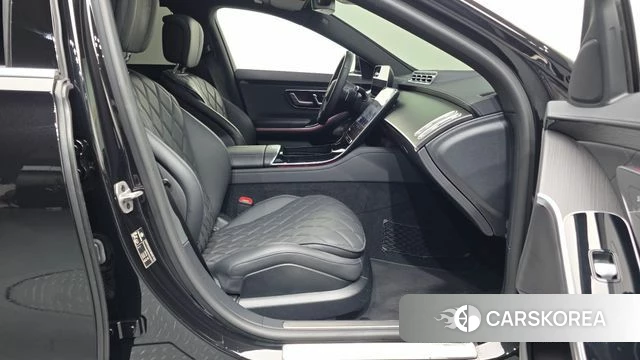 Mercedes-Benz S-Class W223 2023 Черный из Кореи, фото 2
