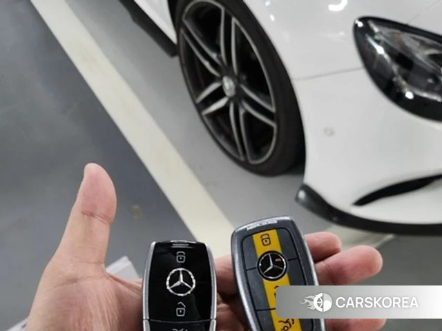 Mercedes-Benz E-Class W213 2018 Белый из Кореи, фото 2