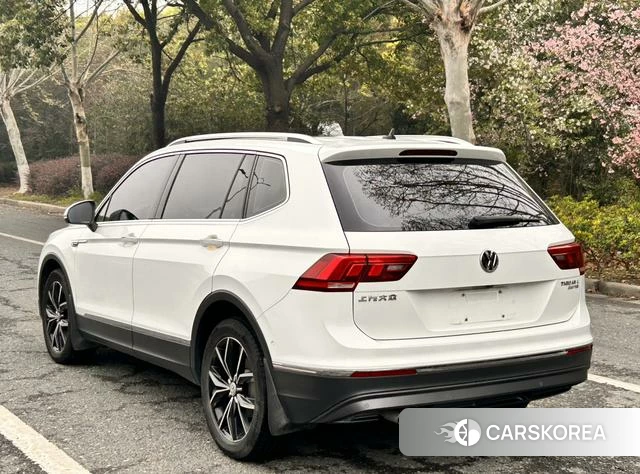 Volkswagen Tiguan L 2021 Белый из Китая, фото 2