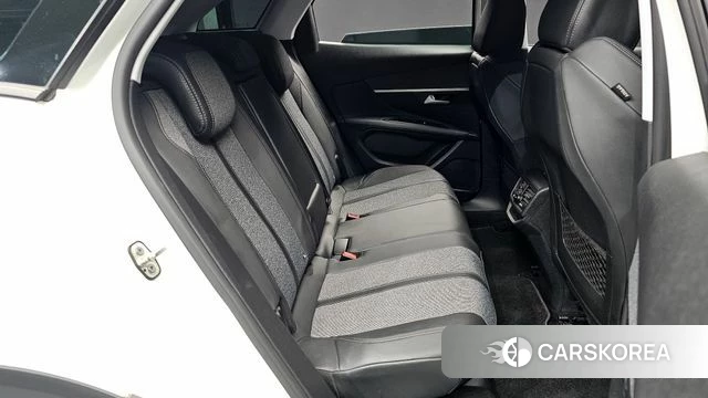 Peugeot 3008 second generation 2021 Белый из Кореи, фото 2