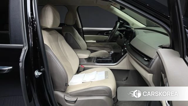 Kia Carnival 4th generation 2023 Черный из Кореи, фото 2