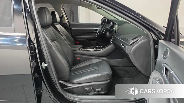 Hyundai Sonata (DN8) 2022 Черный из Кореи, фото 2