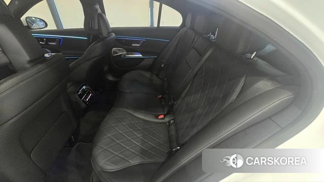 Mercedes-Benz E-Class W214 2026 Белый из Кореи, фото 2